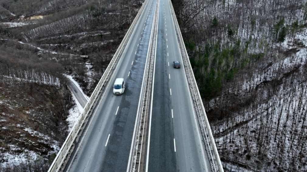 Дороги обработаны и проходимы, местами возможна гололедица