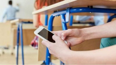 "За" или "против" мобильных телефонов &ndash; открытый вопрос в болгарской школе