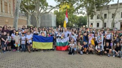 Дети украинских военнослужащих из Болграда отправились на 10-дневный отдых в Болгарию