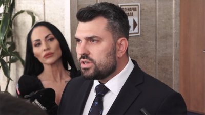 Позиция Болгарии по Украине &ndash; это &laquo;политическая шизофрения&raquo;, считает оппозиция
