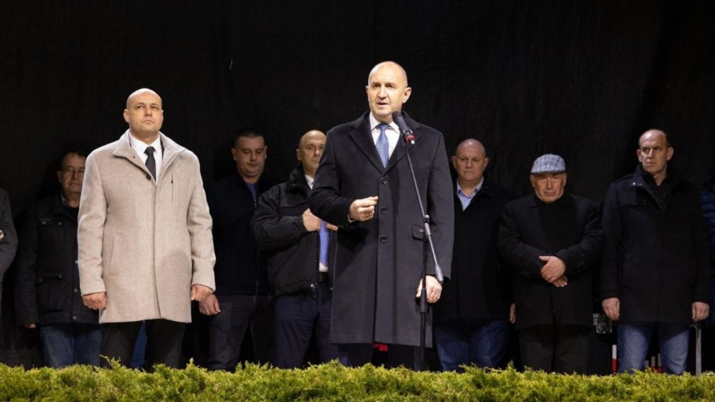 Президент Радев призвал к честным выборам с помощью машинного голосования