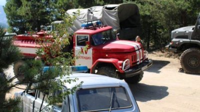 Разрастание пожаров в горах Пирин приостановлено этой ночью