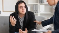 В стране все больше молодых людей умирает от употребления наркотиков