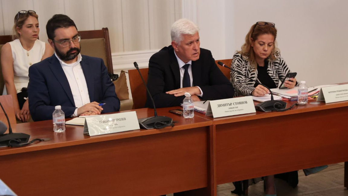Министр обороны: Болгария не изменила свой внешнеполитический курс