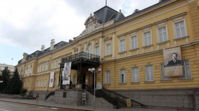 Символический протест работников музеев и художественных галерей