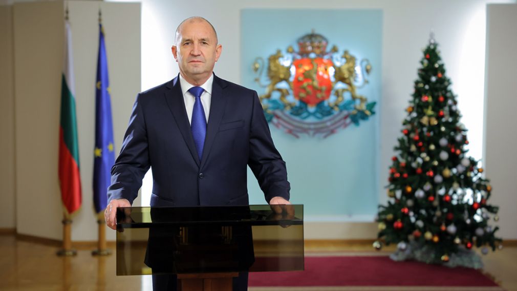 Президент пожелал мира, любви и процветания в &laquo;справедливой Болгарии&raquo;