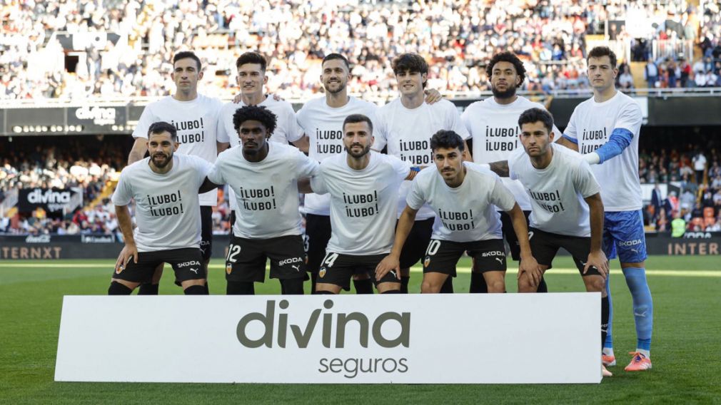 Футболисты и болельщики &laquo;Валенсии&raquo; поддержали Любослава Пенева