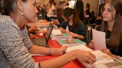 56% студентов из-за рубежа не видят для себя карьеру в Болгарии