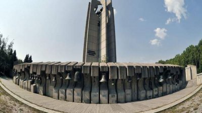 Монумент &laquo;Камбаните&raquo; близ Софии не рушится, а хорошеет накануне своего 40-летия