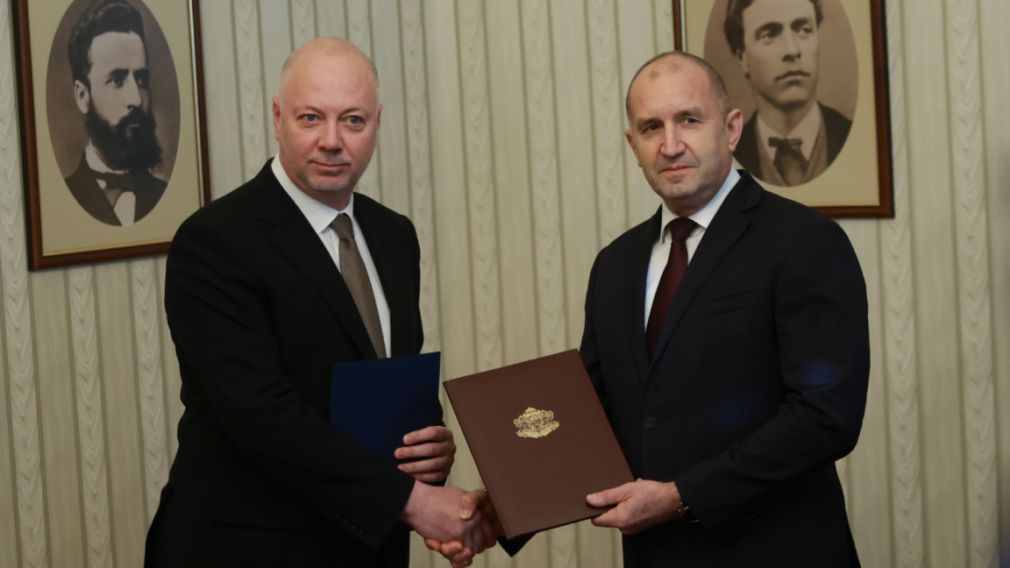 ГЕРБ-СДС, как и ожидалось, вернули президенту мандат на правительство