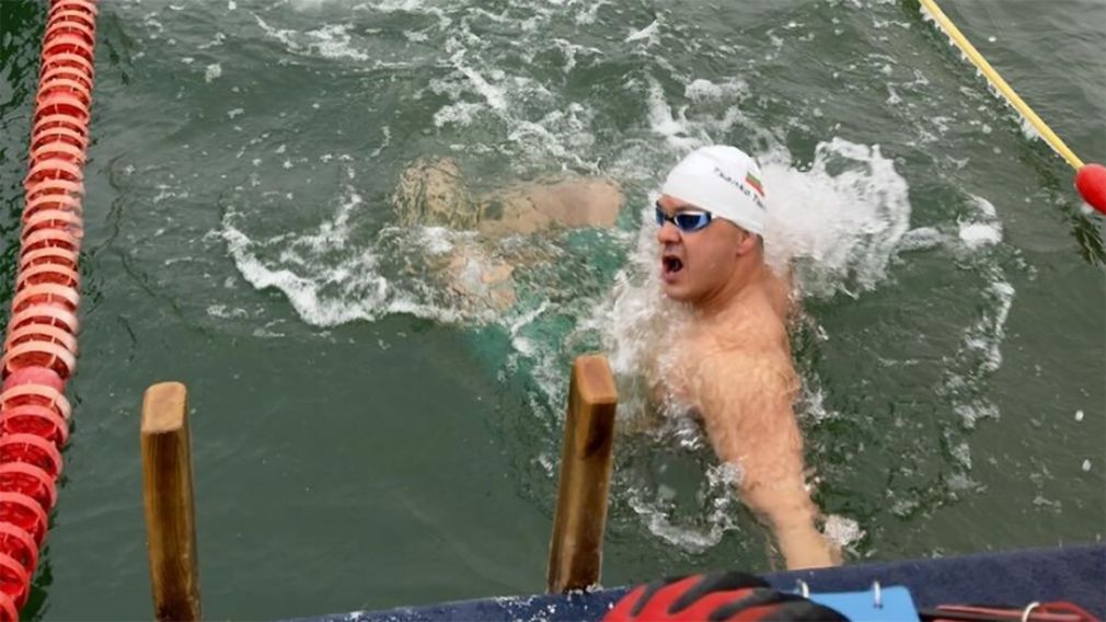 Цанко Цанков стал вице-чемпионом мира по зимнему плаванию на 200 м