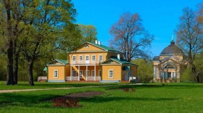 Лермонтовские Тарханы &ndash; поэзия в огромном небе и туманах над полями