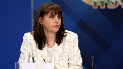 Правительство предлагает равенство полов в руководствах публичных компаний