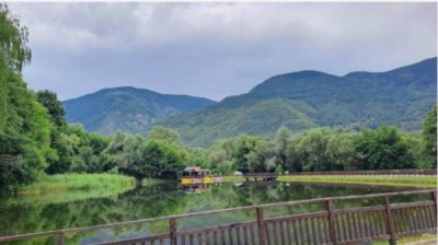 Очередной теплый и солнечный день, местами с дождем после полудня