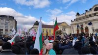 Беспорядки перед парламентом на протесте против пандемических мер