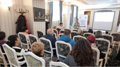 В Русе прошла встреча предпринимателей и украинских беженцев, ищущих работу, организованная"Каритас"