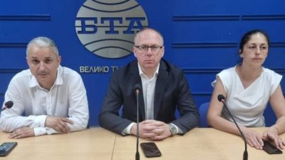 Первый мандат на формирование кабинета не вручен, но "Возрождение" хочет получить третий