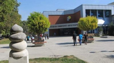 Три студентки из Молдовы &ndash; лучшие из лучших иностранных студентов Университета в Русе