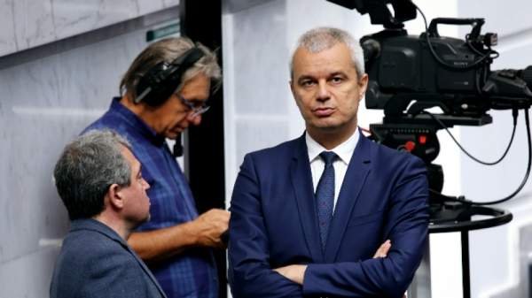 Парламент одобрил поправки в закон, запрещающие пропаганду нетрадиционной сексуальной ориентации в детсадах и школах