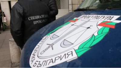 Проводится спецоперация по борьбе с киберпреступностью и распространением наркотиков среди школьников