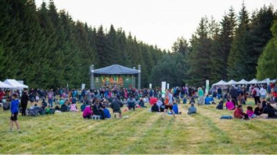 Географический центр Болгарии привлекает любителей природы на Узана поляна фест