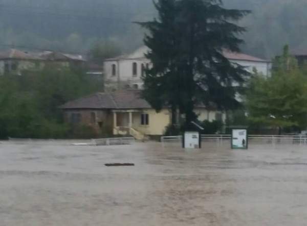 Сильные дожди стали причиной жертв в мунципалитете Бургаса