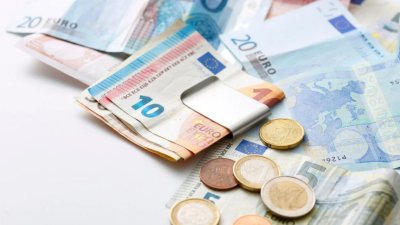 Государство готовится к непопулярным мерам и реформам из-за бюджетного дефицита