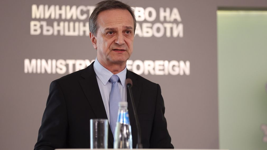 МИД: Отмечена чрезвычайно высокая явка за границей