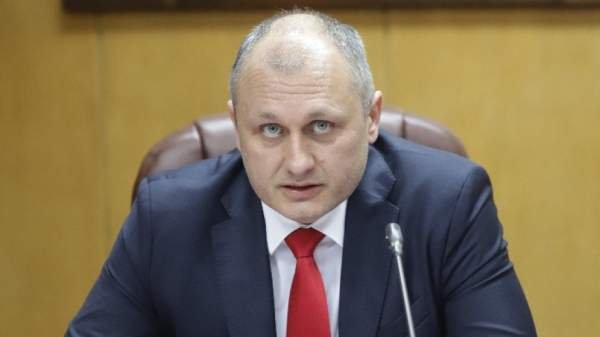 Министр электронного управления не ожидает технических проблем с машинами для голосования
