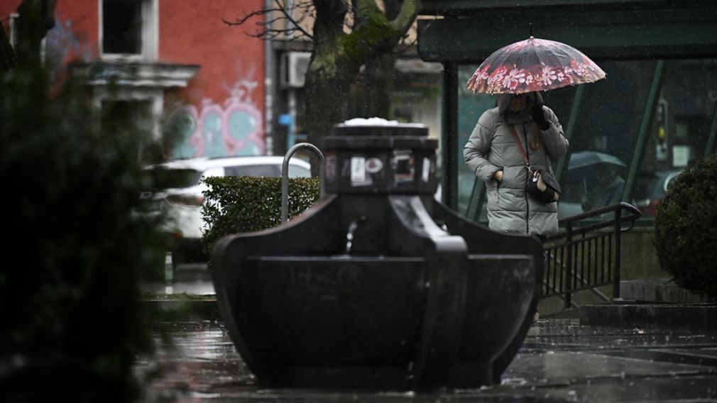Ожидаются осадки, на западе и севере &ndash; с гололедицей