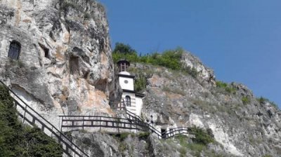 &laquo;У кого есть пещера, тот спасется&raquo;