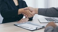45% молодых болгар предпочитают отечественных работодателей