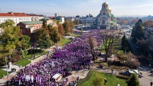 Профсоюзы настаивают на достойных доходах занятых в бюджетной сфере