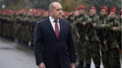 Румен Радев вернул Закон об обороне и вооруженных силах в НС для нового обсуждения