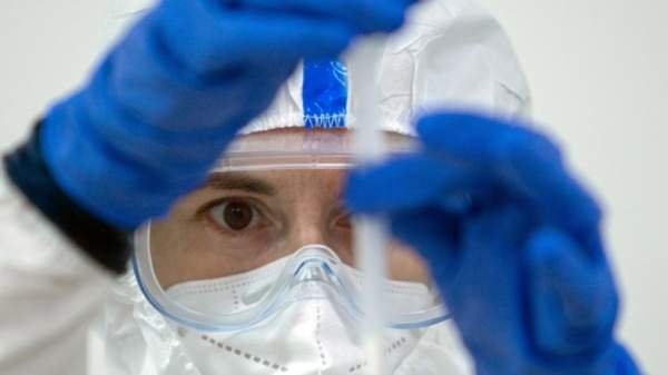 Около 7000 человек госпитализированы с коронавирусом