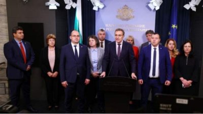 БСП и "Возрождение" хотят, чтобы люди с двойным гражданством не были депутатами