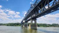 Движение легковых и грузовых автомобилей по Дунайскому мосту будет временно приостановлено