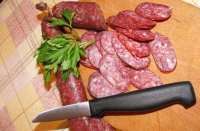 Болгары хранят многовековые традиции в приготовлении мясных деликатесов