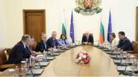 Служебное правительство выделило средства на "украинскую помощь" фермерам