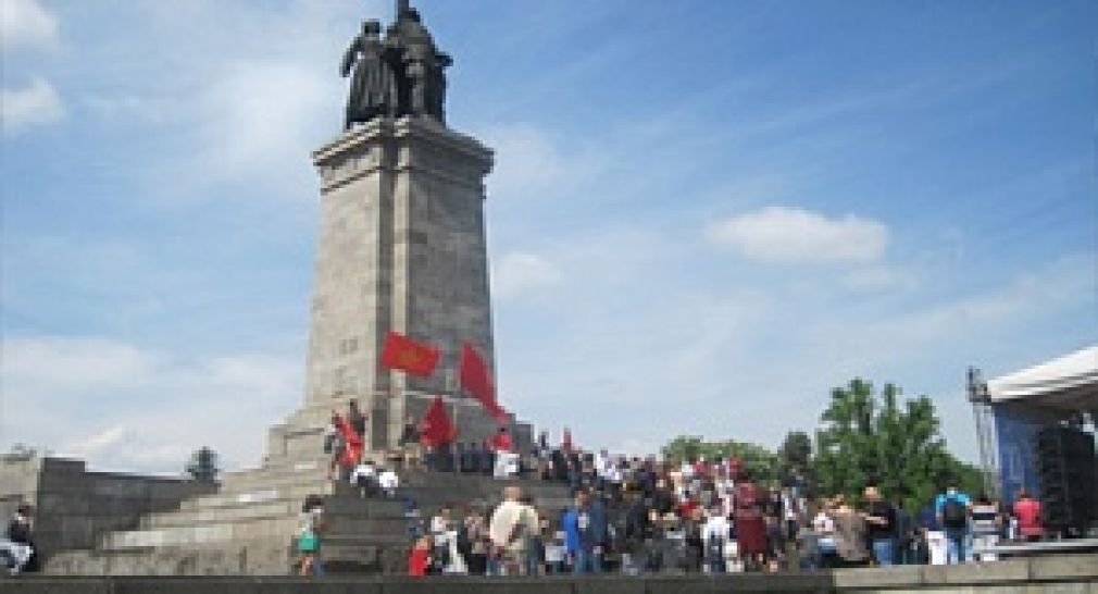 В городах Болгарии прошли мероприятия, посвященные Дню Победы 9 мая