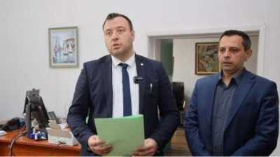 "Возрождение", "Величие" и МЕЧ внесли вотум недоверия правительству