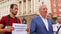 Александр Томов: Правящие плюнули на все, чего мы достигли за 30 лет