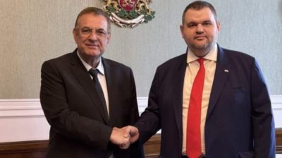 Делян Пеевски объявил об объединении фракций ДПС