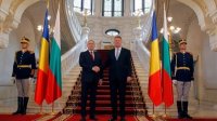 Румен Радев отбывает с рабочим визитом в Румынию