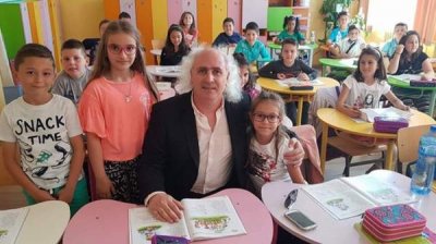 Иван Стоянов: &laquo;Каждая школа может стать любимым местом для своих воспитанников&raquo;